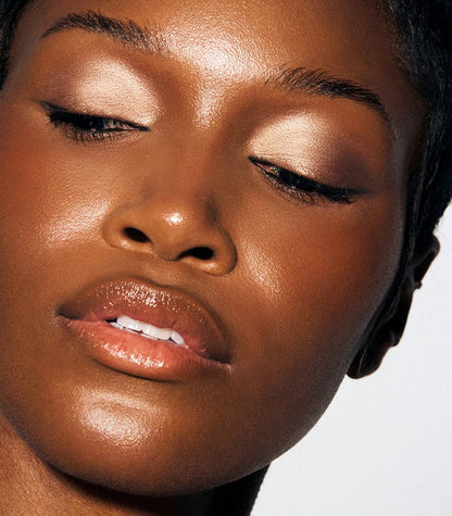 🎨💫 Multicolor Metallic Eyeshadow – Buildable. shimmering metallic eyeshadow